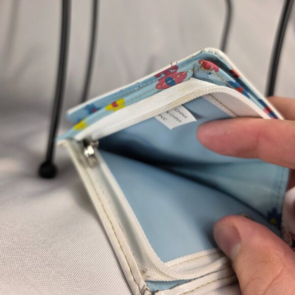 Buxton White patent leather and multicolor daisy ID wallet - Picture 8 of 9